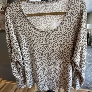 a.n.a Women's Leopard Print Long Sleeve Top - Cream and Gray